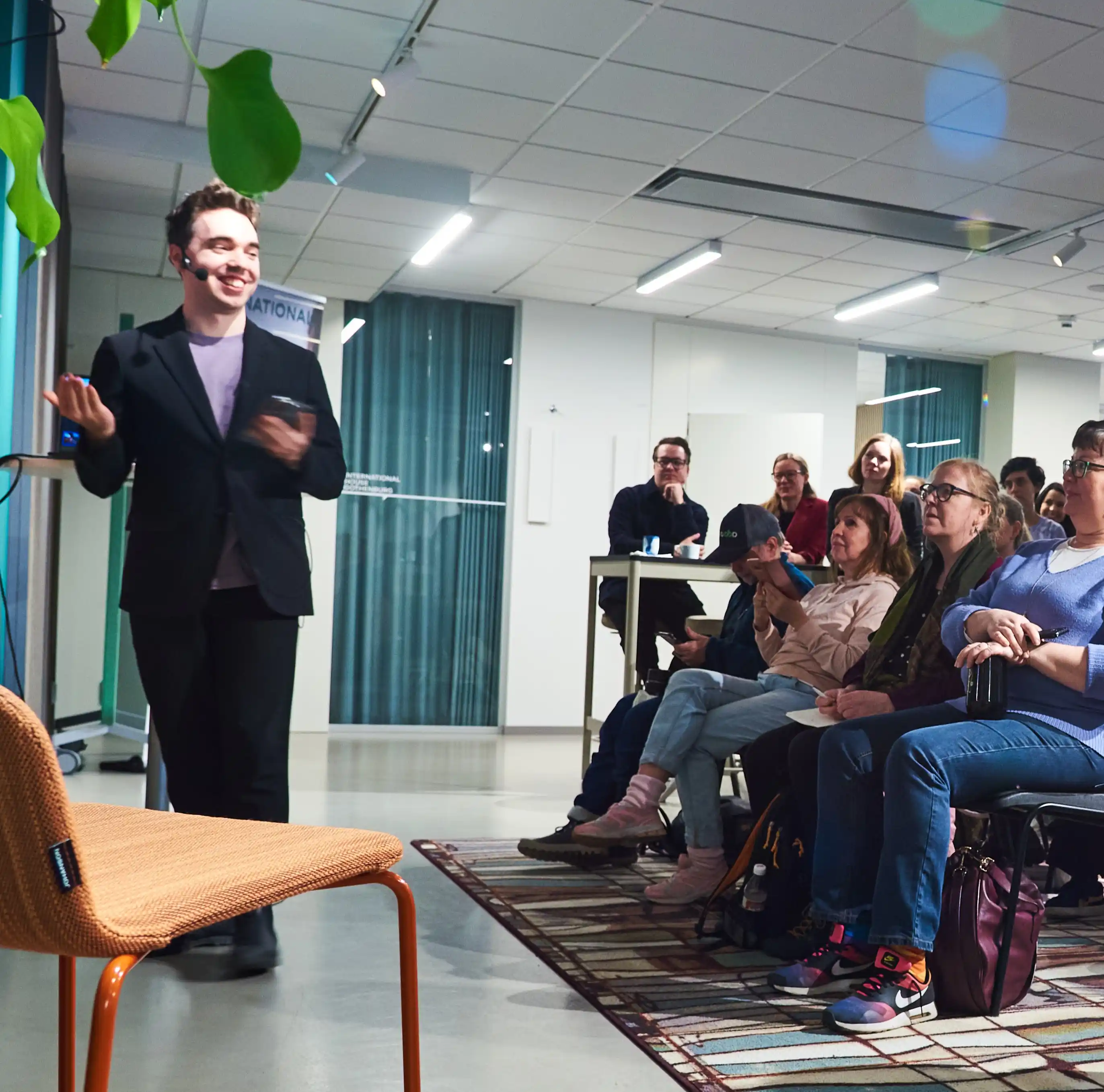 CreativeMornings: Beyond Perspectives of Japan